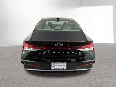 2026 Hyundai Elantra SE