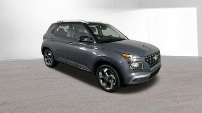2026 Hyundai Venue SEL w/Two-Tone Roof