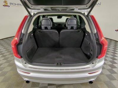 2019 Volvo XC90 Momentum