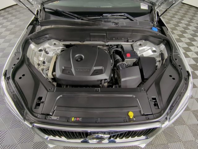 2019 Volvo XC90 Momentum