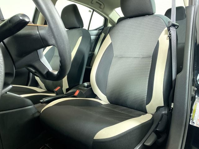 2022 Nissan Versa 1.6 SV