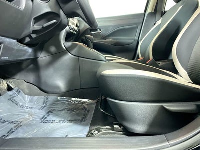 2022 Nissan Versa 1.6 SV