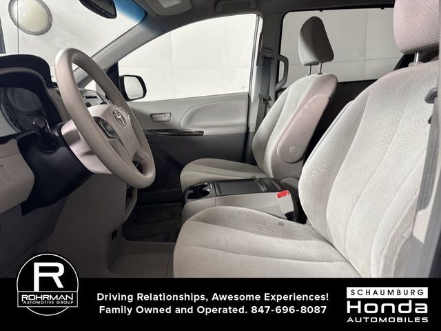 2013 Toyota Sienna LE