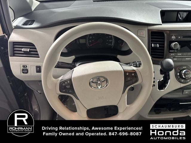 2013 Toyota Sienna LE