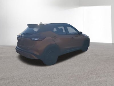 2022 Nissan Kicks SR