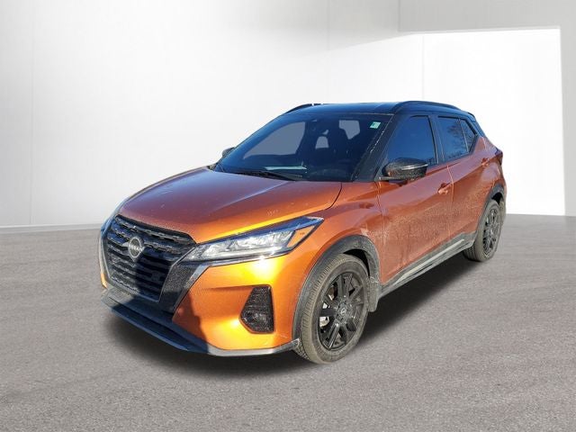 2022 Nissan Kicks SR