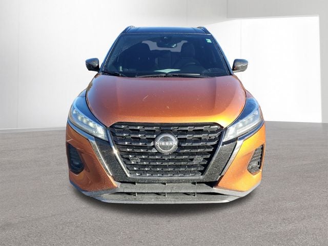 2022 Nissan Kicks SR