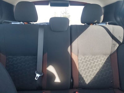 2022 Nissan Kicks SR