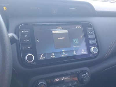 2022 Nissan Kicks SR