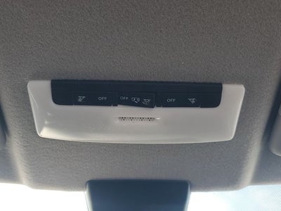 2022 Nissan Kicks SR