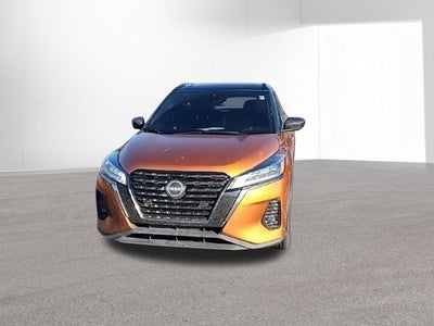 2022 Nissan Kicks SR