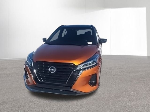 2022 Nissan Kicks SR