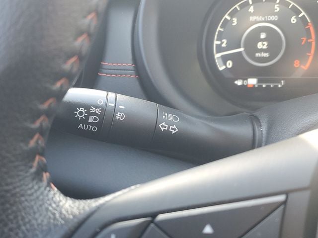 2022 Nissan Kicks SR