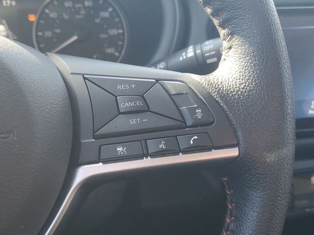 2022 Nissan Kicks SR