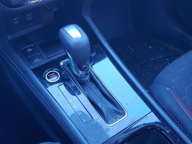 2022 Nissan Kicks SR