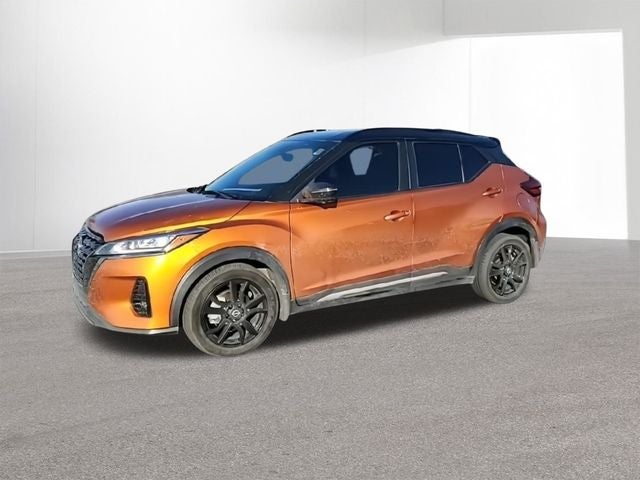 2022 Nissan Kicks SR
