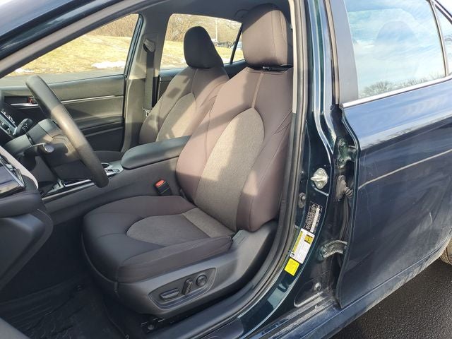 2020 Toyota Camry Hybrid LE