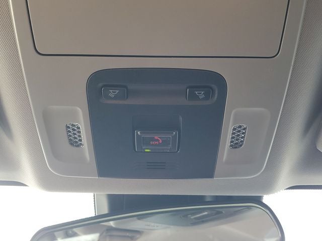 2020 Toyota Camry Hybrid LE