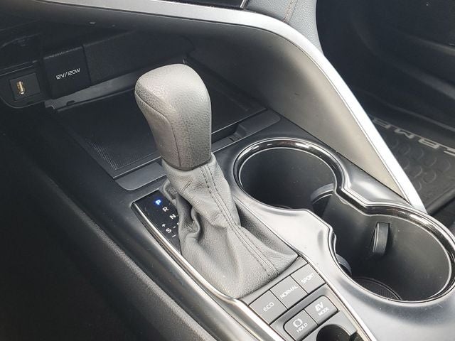 2020 Toyota Camry Hybrid LE