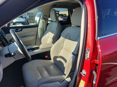 2019 Volvo XC60 T5 Momentum