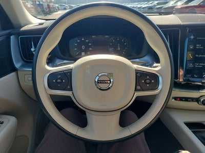 2019 Volvo XC60 T5 Momentum