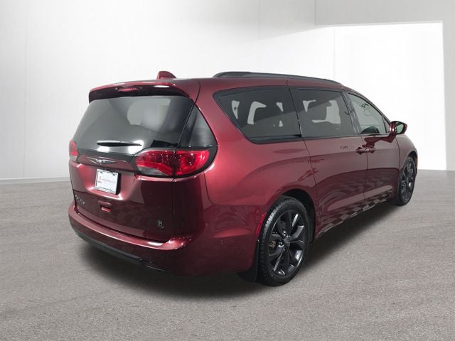 2019 Chrysler Pacifica Touring L Plus