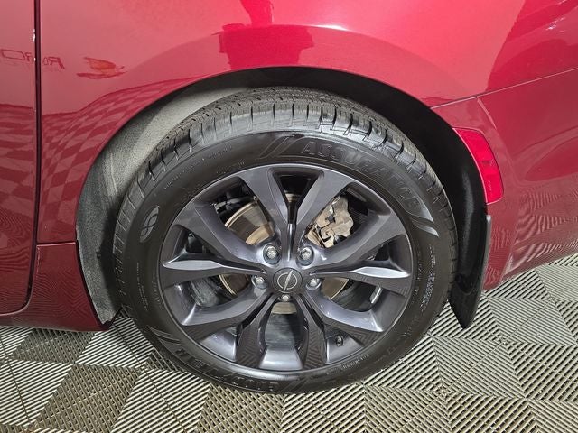 2019 Chrysler Pacifica Touring L Plus