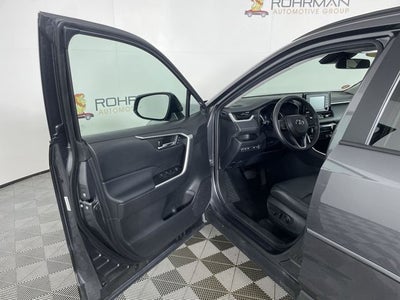 2022 Toyota RAV4 XLE Premium