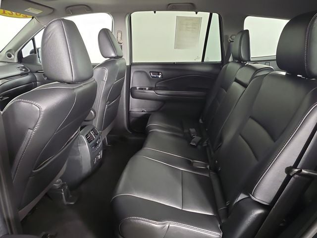 2021 Honda Pilot Touring 8 Passenger