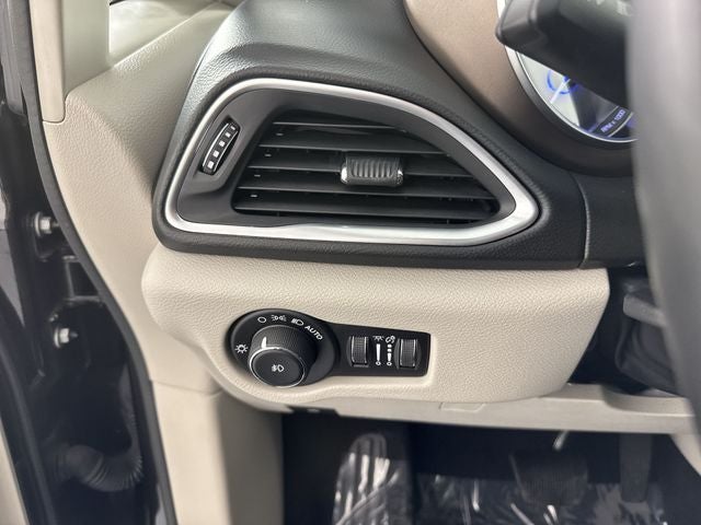 2019 Chrysler Pacifica Touring L Plus