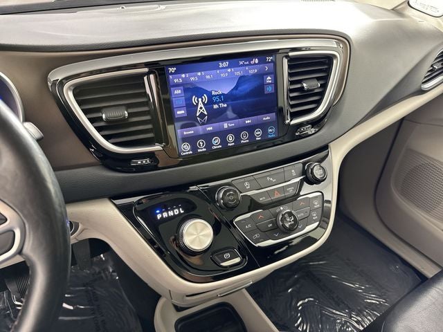 2019 Chrysler Pacifica Touring L Plus